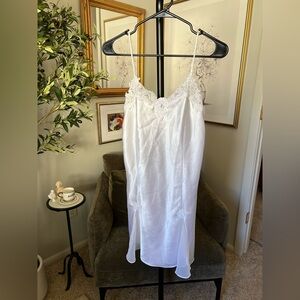 Vintage White Lace Chemise